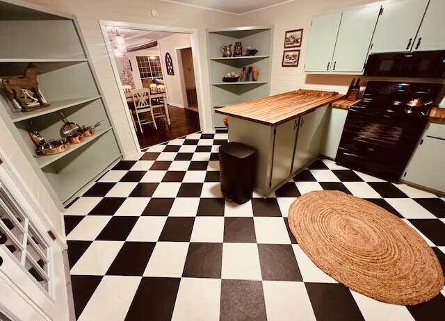 Building Photo - 4412 Wesley Rd