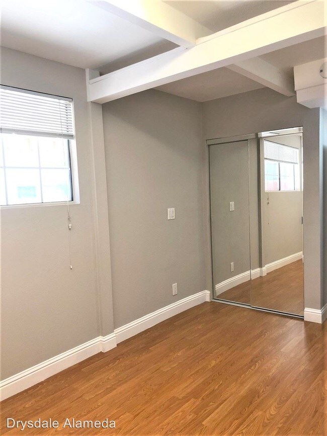 Building Photo - 2 br, 2 bath House - 1083 Park Ave