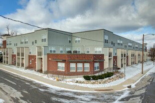 Building Photo - Clark Commons