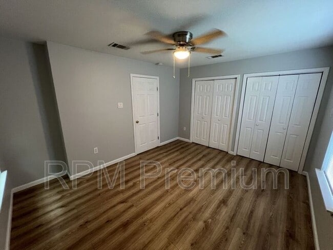 Building Photo - 1573 Fig St