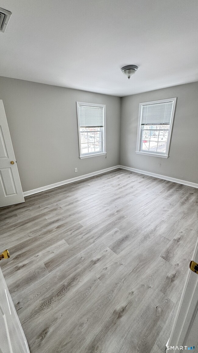 Building Photo - 26 Rock Creek Rd