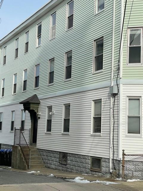 Building Photo - 11 Spruce St