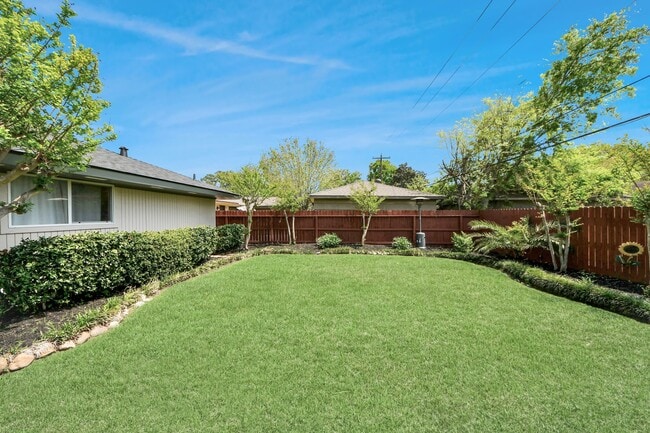 Building Photo - 5523 Cheena Dr