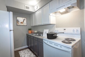 Building Photo - The Jackson Apartments