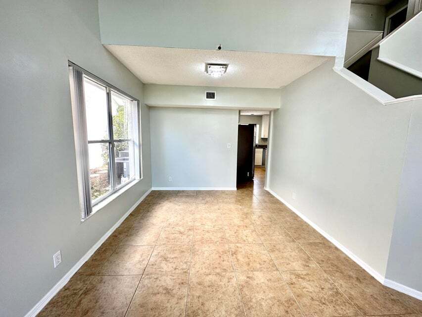 Building Photo - 2698 Linkside Dr