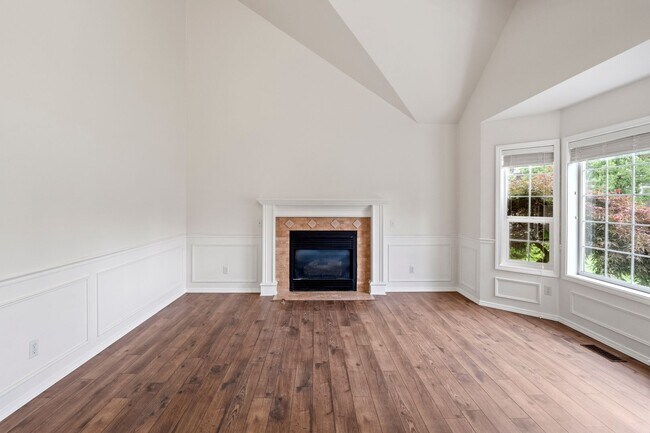 Building Photo - Spacious 5 Bed 3 Bath Home north Spokane with tons to offer