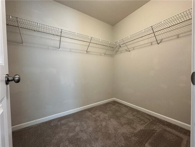Building Photo - 3253 Cavendish Ct NE