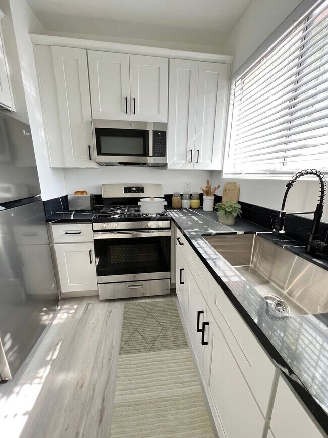 Interior Photo - The Allison