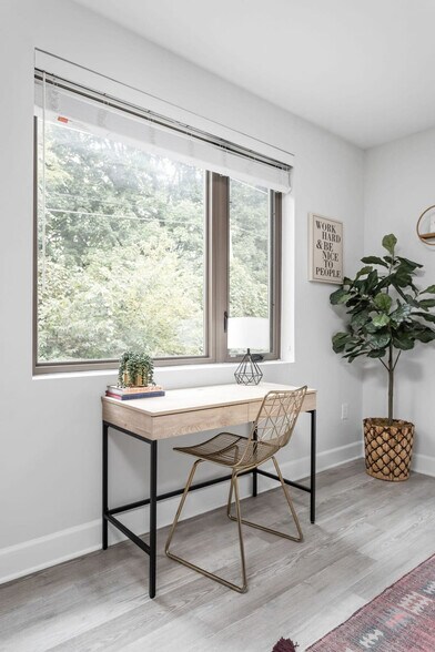 Building Photo - 5858 N College Ave