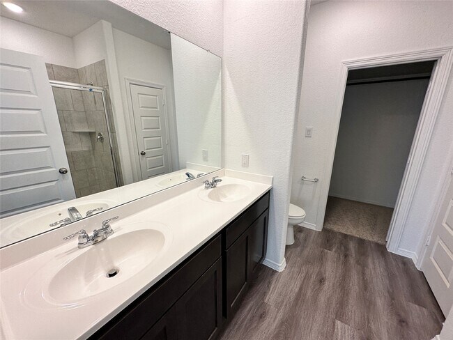 Building Photo - 16492 Moss Ln