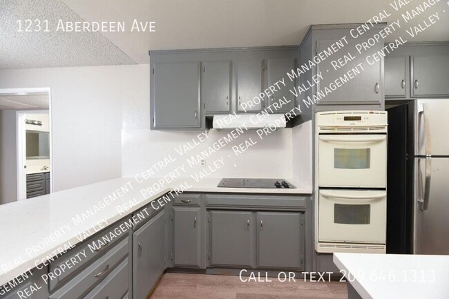 Building Photo - North Stockton 4 Bedroom 2 Bath Single Sto...