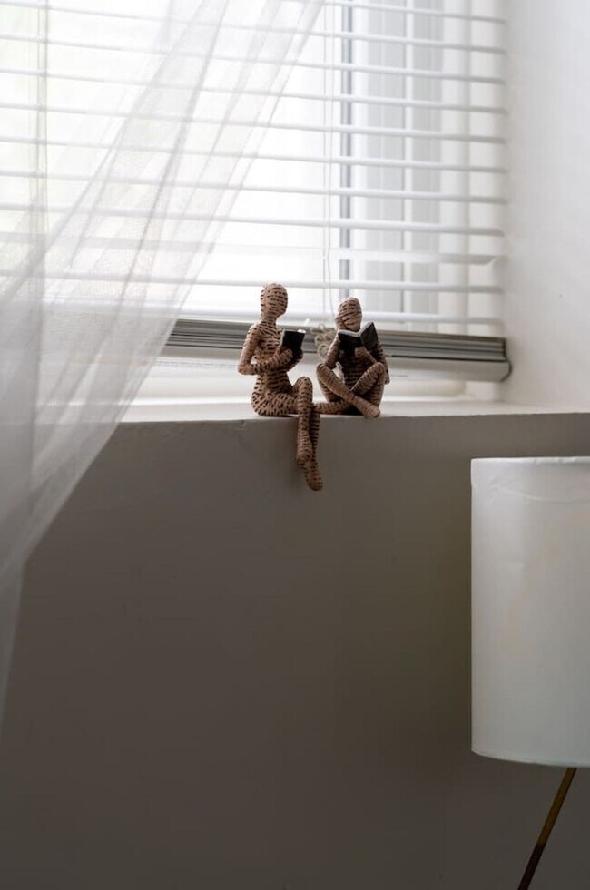 Building Photo - 2724 W Division St