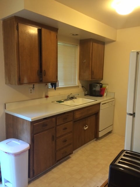 Building Photo - 5566 Tunitas Ave