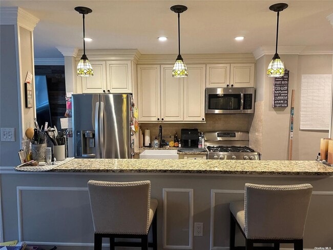 Building Photo - 240-02 Northern Blvd