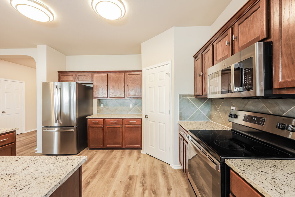 Building Photo - 11615 Tahoka Daisy