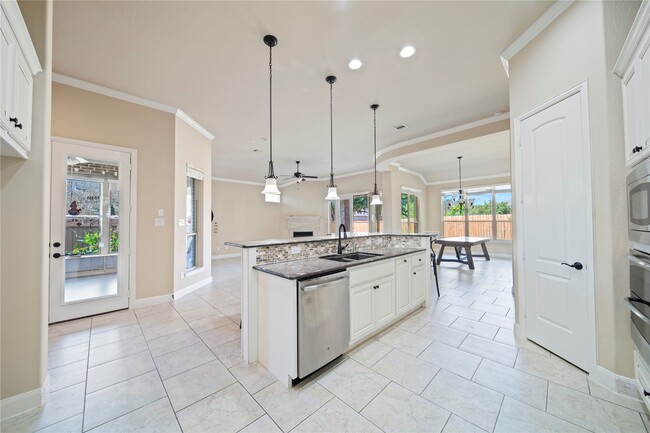 Building Photo - 26946 Carmel Falls Ln