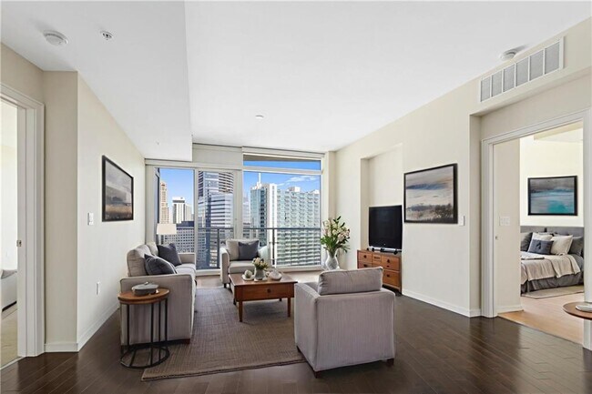 Building Photo - 3325 Piedmont Rd NE