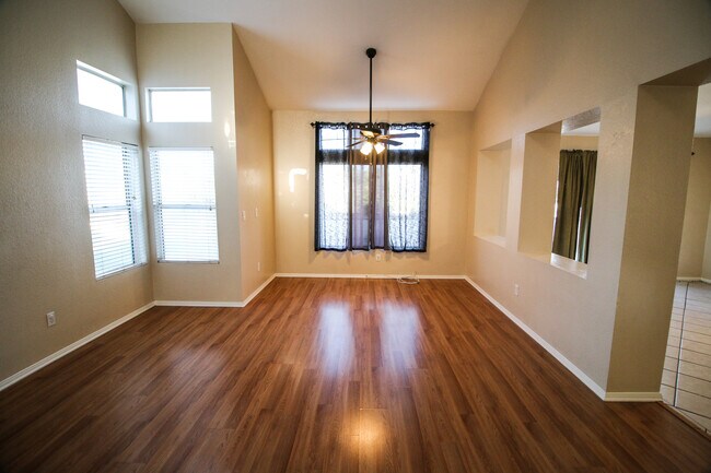 Building Photo - Welcome home to this gorgeous 3-bedroom, 2.5-bath home located in the highly desirable Riverwalk ...