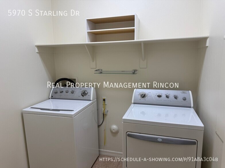 Building Photo - 5970 S Starling Dr