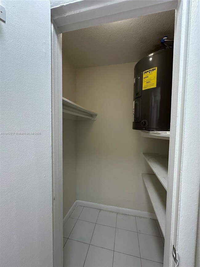 Building Photo - 2918 Funston St