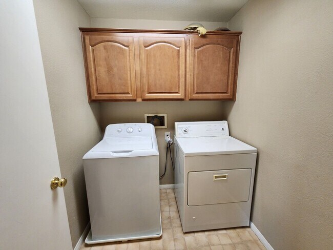 Building Photo - Beautiful former Model Home located near S...