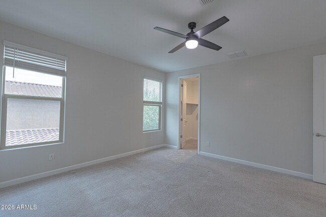 Building Photo - 6523 E Bluefield Ave