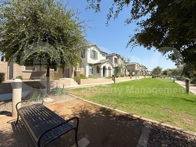 Building Photo - 1647 S 83rd Pl