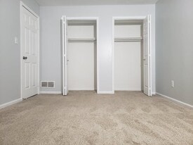 Building Photo - 106 Medley Dr