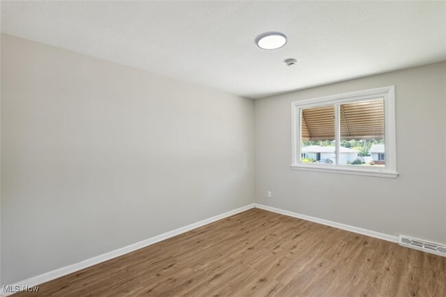 Building Photo - 5951 Marra Dr