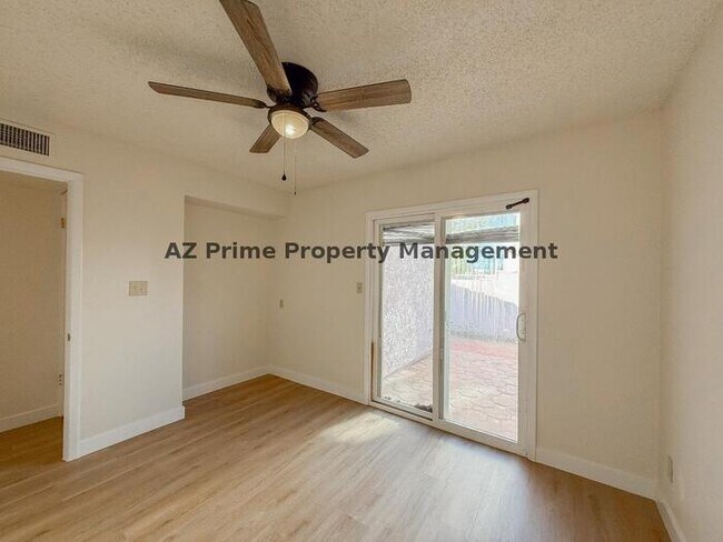 Building Photo - 7829 N 21st Ln