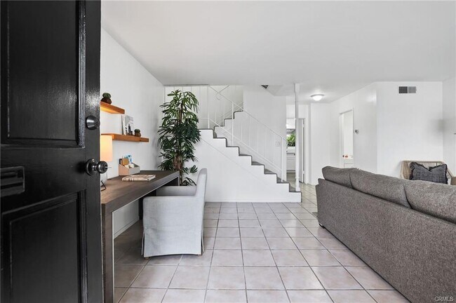 Building Photo - 3342 Bradbury Rd