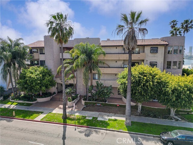 Building Photo - 1230 E Ocean Blvd