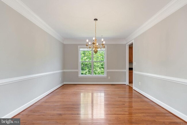 Building Photo - 15436 Symondsbury Way