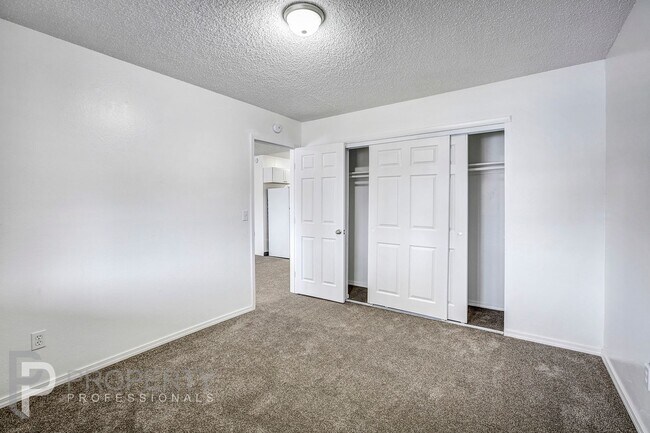 Building Photo - Apartment for Rent in Downtown Silt