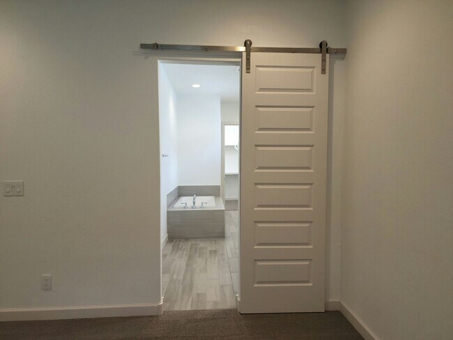 Building Photo - Modern 3-Bed, 2-Bath Home in Rio Rancho’s ...