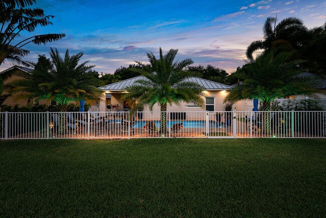 Building Photo - 494 Enfield Ct