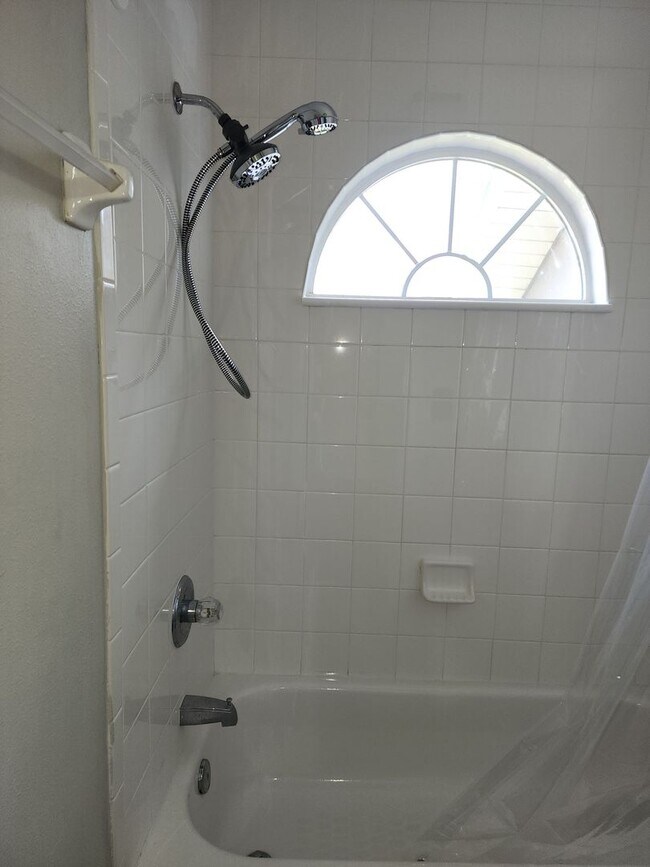 Building Photo - Fleming Island Fully Furnished Home... TWO...