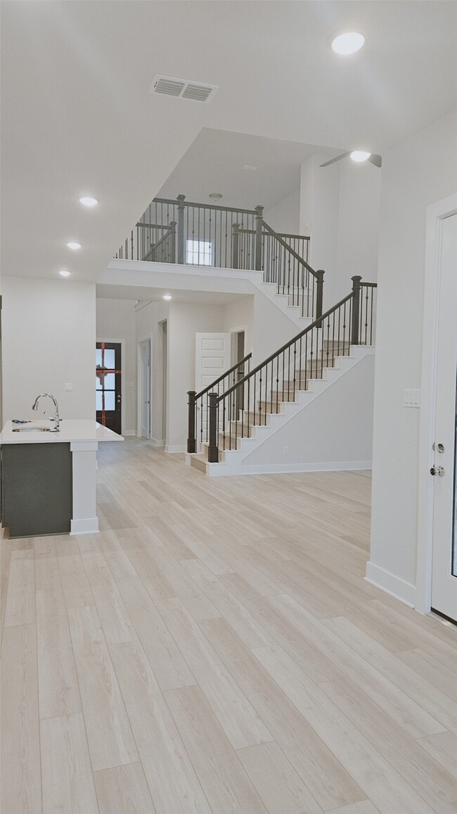 Building Photo - 26018 Maple Bloom Dr