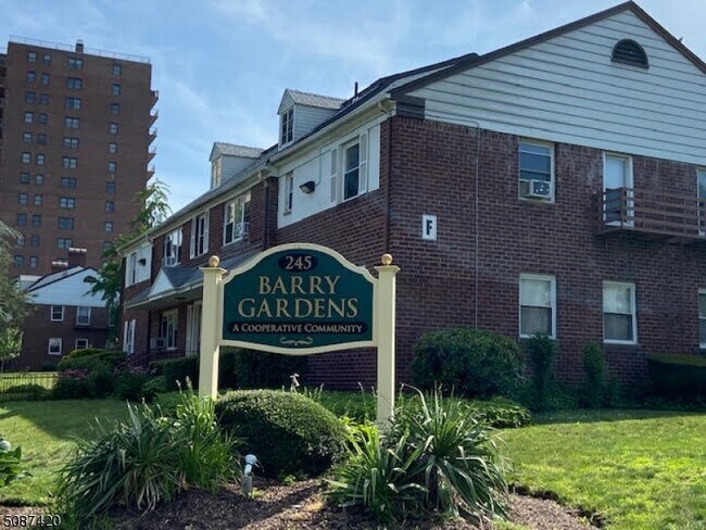 Primary Photo - 245 Passaic Ave