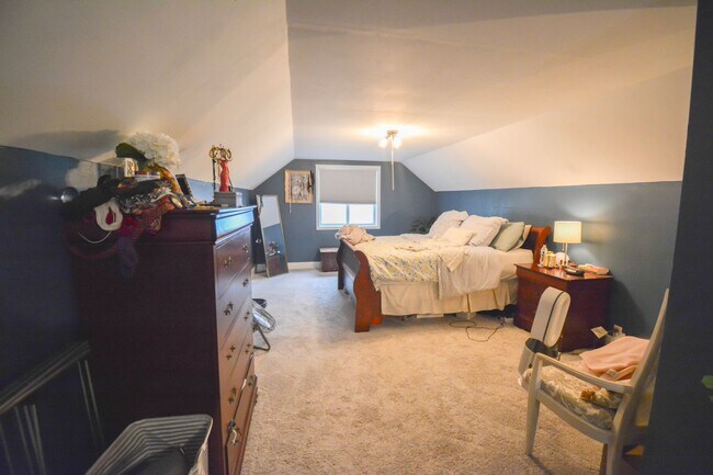 Building Photo - Charming 3-Bedroom 1-Bath Home Available For Rent!