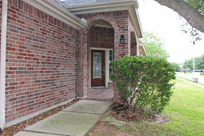 Building Photo - 19227 Countryhills Ct