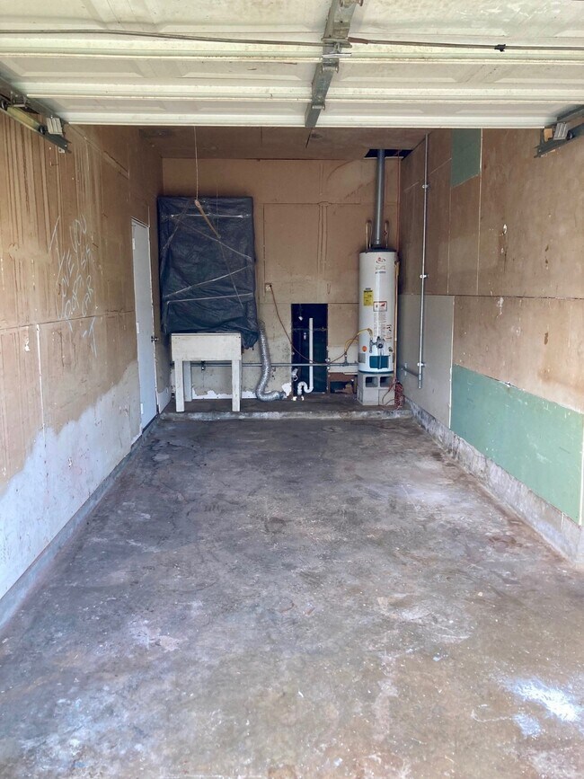 Building Photo - 1601 20th St