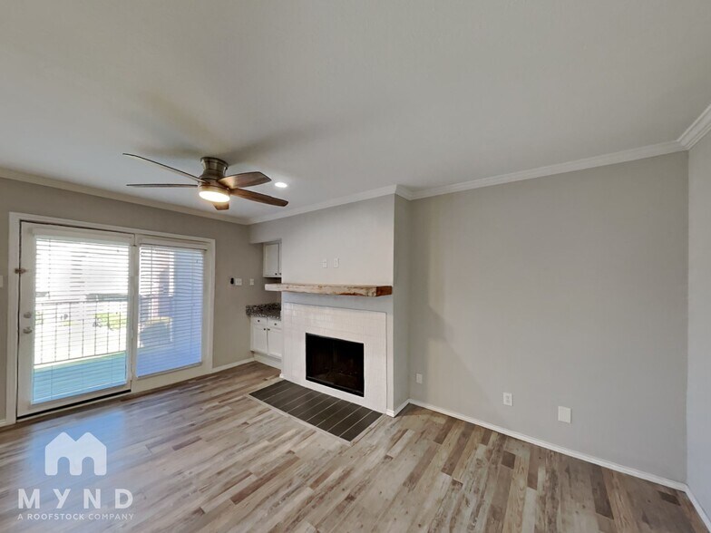 Building Photo - 5726 Marvin Loving Dr