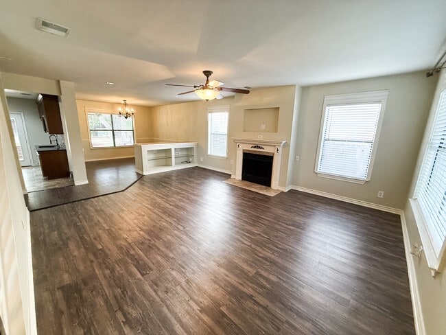 Building Photo - 3423 Maitland