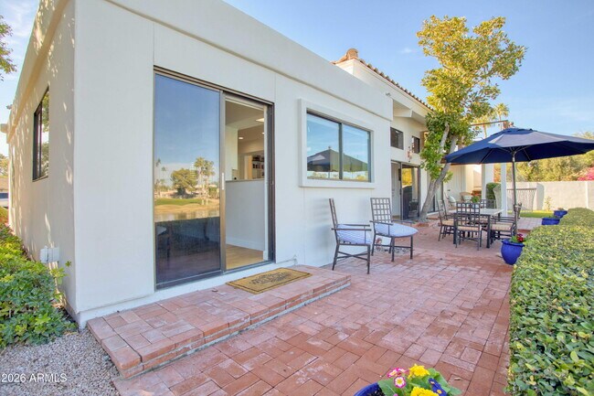 Building Photo - 7638 E Vía De Lindo