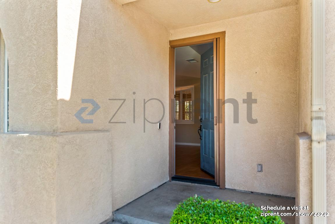 Building Photo - 856 Dederick Ct