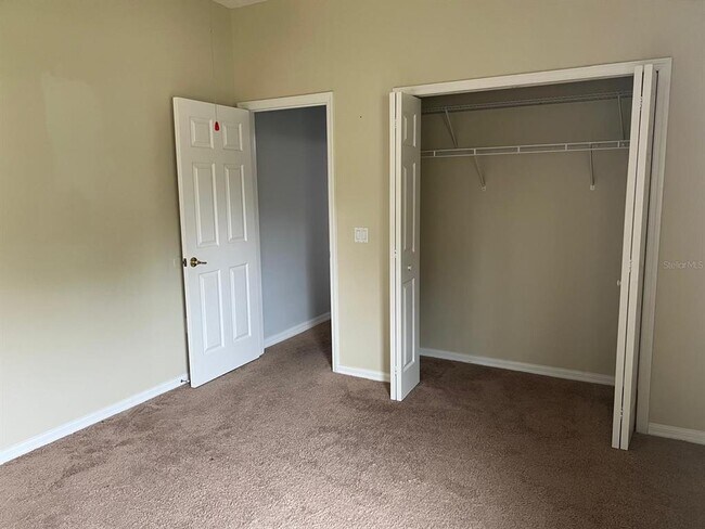 Building Photo - 3535 Somerset Cir