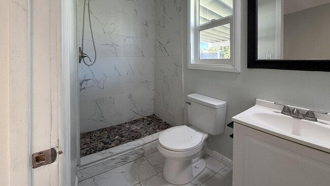 Building Photo - 7228 San Francisco St