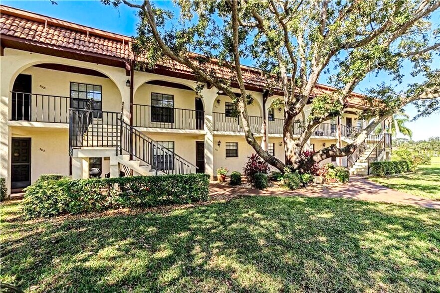 Building Photo - 150 Englewood Isles Pky