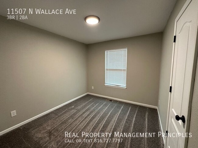 Building Photo - 11507 N Wallace Ave
